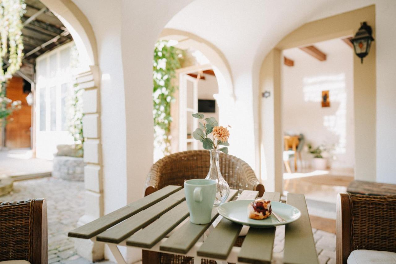 Residenz Bella Italia: Charming City-center With Balcony Wurzburg