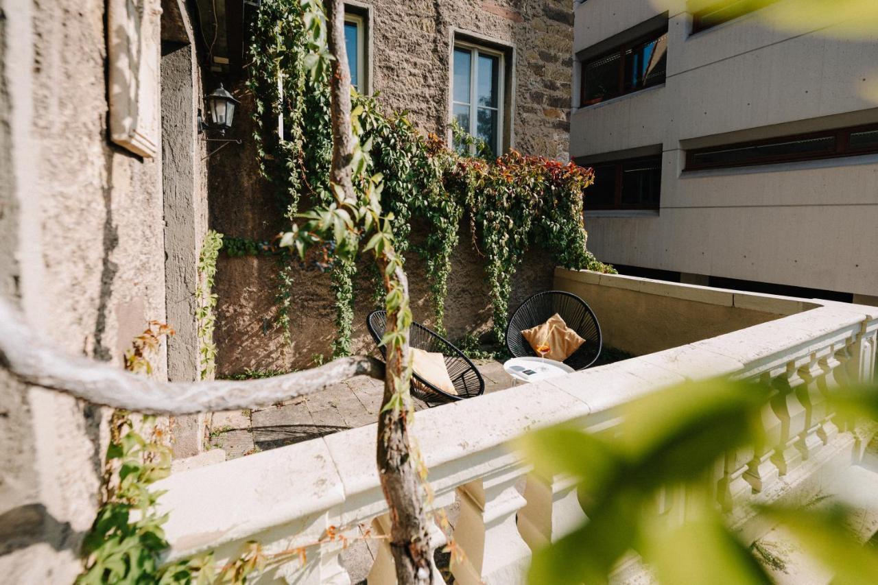 Residenz Bella Italia: Charming City-center With Balcony Apartment Wurzburg